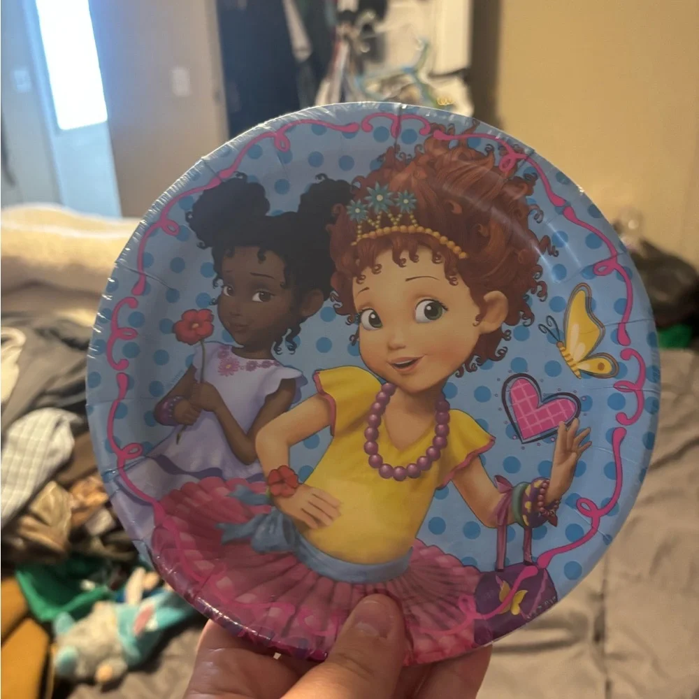 Colorful Kids' Party Plates-Fancy Nancy